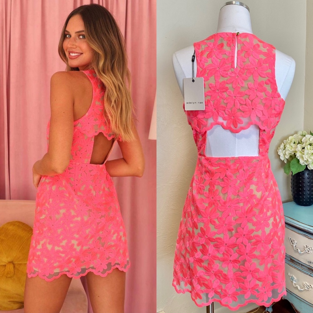 NWT Adelyn Rae Mila Fitted Mini Shift Dress Lace Cut Out Back Barbie Pink - Picture 4 of 5
